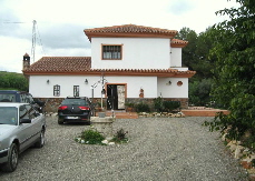 LPE_133: Delightful finca between Coin and Villafranco, 3 BR, A/C, wood burner, private well, large parking space, service pit