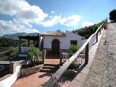 Finca with driveway